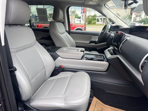 Certified 2025 Ford Expedition Max Active AWD/4WD image 37