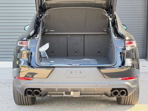 New 2026 Porsche Cayenne Coupe image 18