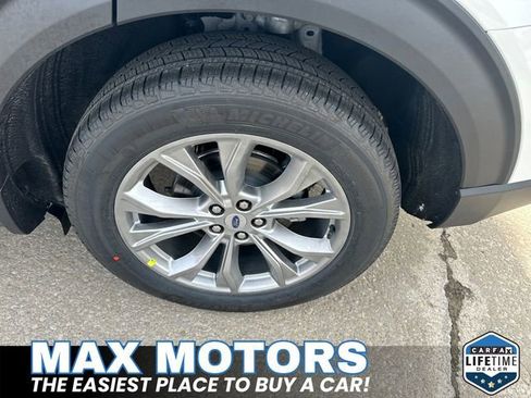 New 2024 Ford Explorer XLT w/ Equipment Group 202A image 7