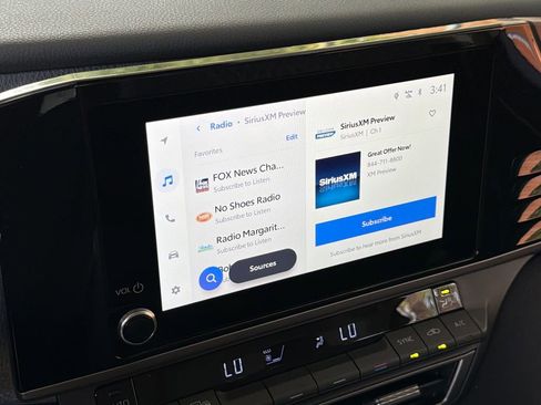 Used 2025 Toyota Camry LE w/ Convenience Package image 8