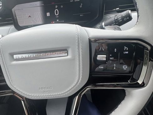 Used 2023 Land Rover Range Rover Sport SE Dynamic image 14