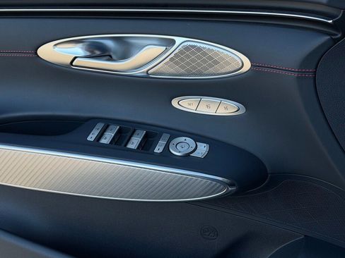 Used 2023 Genesis GV70 2.5T w/ Sport Prestige Package image 22