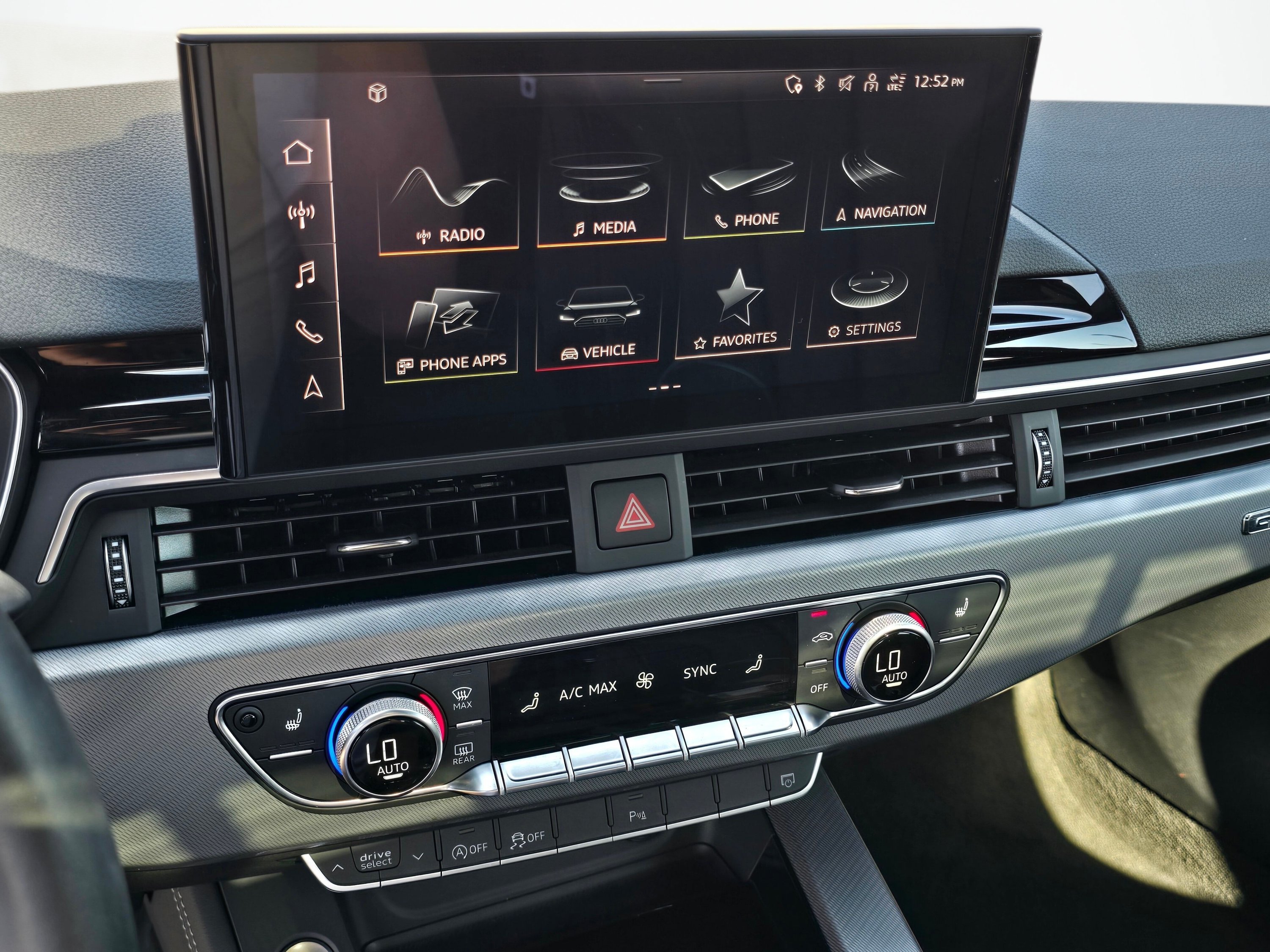 Used 2023 Audi A4 2.0T Premium Plus w/ Premium Plus Package AWD/4WD image 14