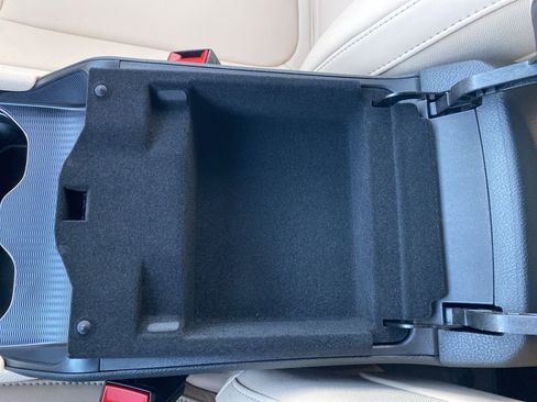 New 2025 Jeep Grand Cherokee Limited RWD image 34