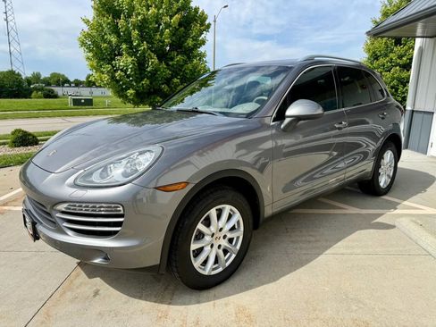 Used 2013 Porsche Cayenne Diesel AWD/4WD image 4