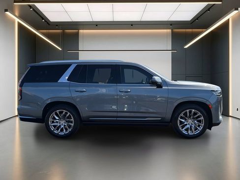 Used 2022 Cadillac Escalade Premium Luxury w/ Performance Package AWD/4WD image 7