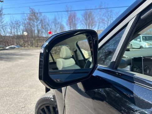 Used 2025 Hyundai Santa Fe Calligraphy AWD/4WD image 17