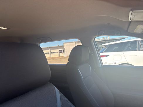 Used 2025 Honda CR-V LX image 18