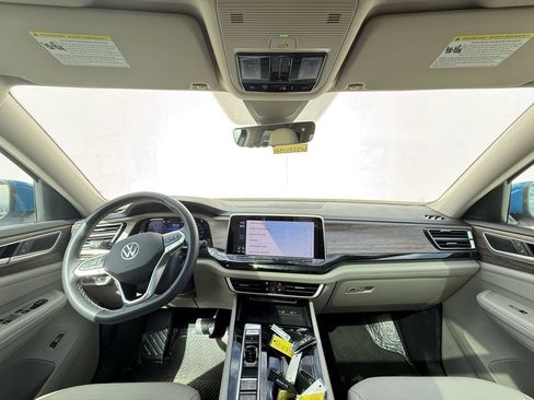 Certified 2025 Volkswagen Atlas SEL image 6