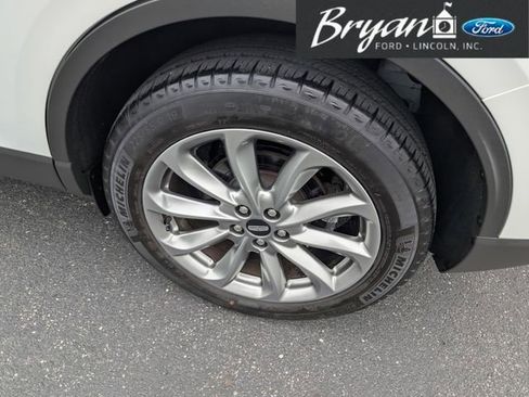 Used 2022 Lincoln Corsair AWD w/ Premium Package image 45