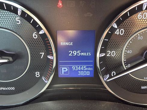 Used 2020 Nissan Armada SL w/ Premium Package image 35