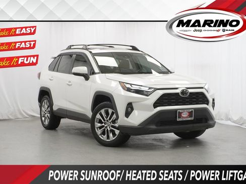 Used 2022 Toyota RAV4 XLE Premium image 1