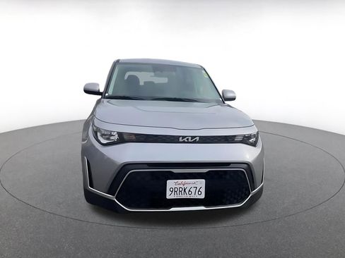 Used 2025 Kia Soul LX w/ LX Technology Package image 4