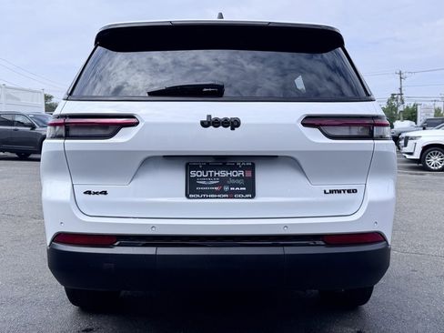 New 2025 Jeep Grand Cherokee L Limited w/ Black Appearance Package image 6