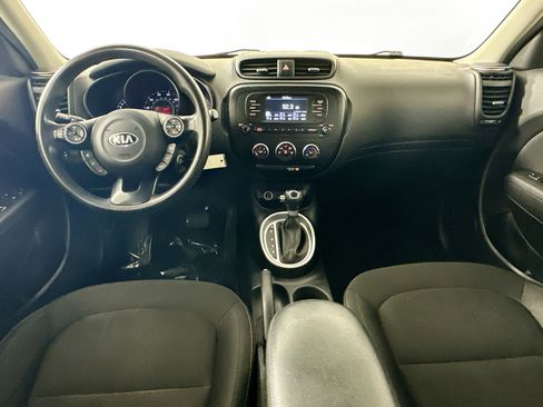 Used 2018 Kia Soul FWD image 23