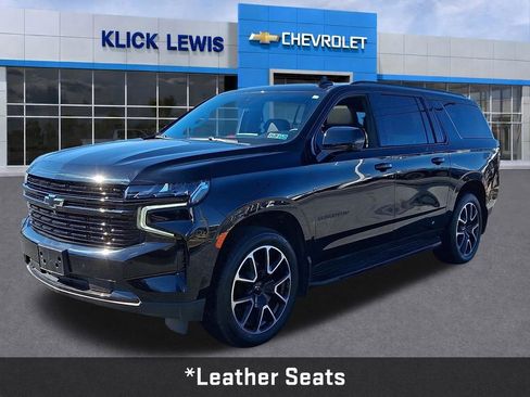 Used 2023 Chevrolet Suburban RST w/ Sport Performance Package image 3