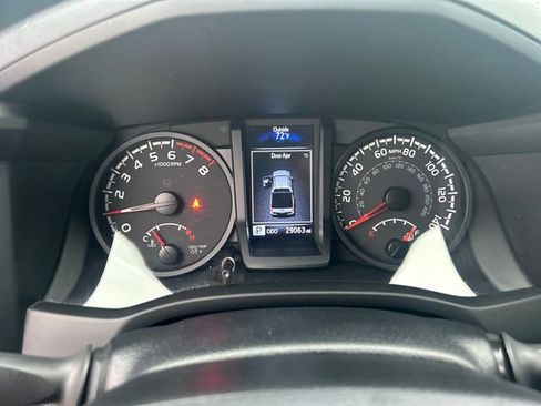 Used 2023 Toyota Tacoma TRD Sport image 18