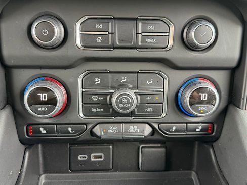 Used 2023 Chevrolet Tahoe RST w/ RST Performance Edition image 29