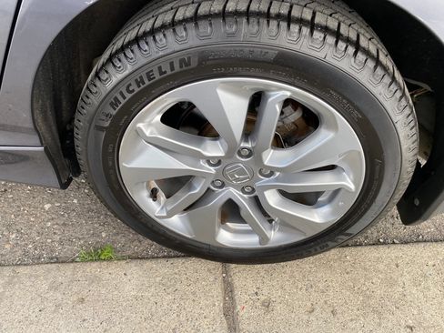 Used 2019 Honda Accord LX image 25