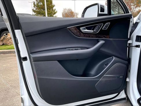 Used 2019 Audi Q7 3.0T Premium Plus w/ Premium Plus Package image 18