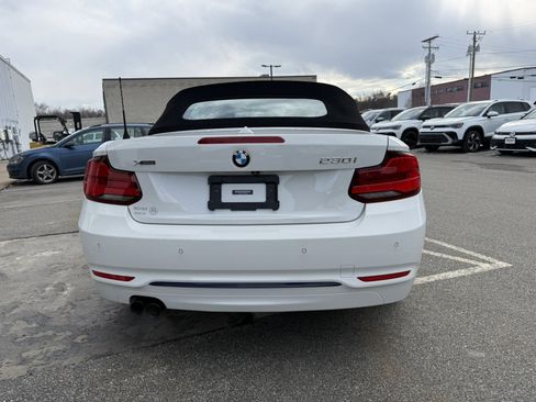 Used 2019 BMW 230i xDrive Convertible w/ Convenience Package image 4