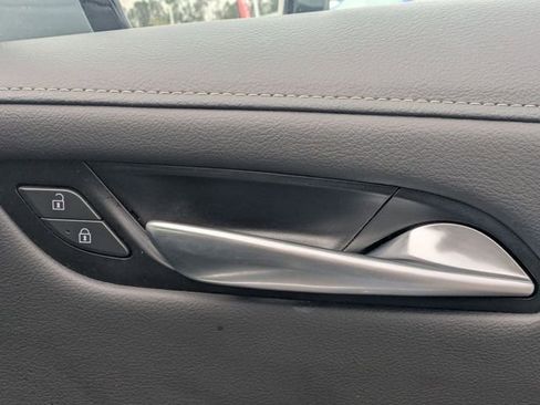 Used 2024 Cadillac XT4 Premium Luxury AWD/4WD image 33