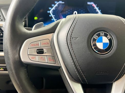 Used 2024 BMW X7 xDrive40i image 18