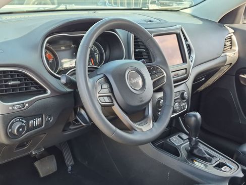 Used 2022 Jeep Cherokee Latitude Lux w/ Sun & Sound Group FWD image 10