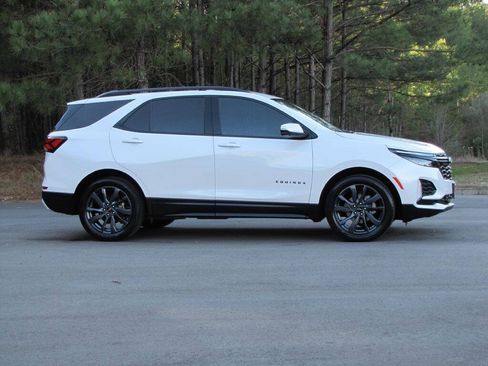 Used 2024 Chevrolet Equinox RS FWD image 4