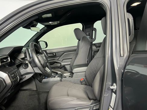 Used 2025 Toyota Tacoma SR5 image 19