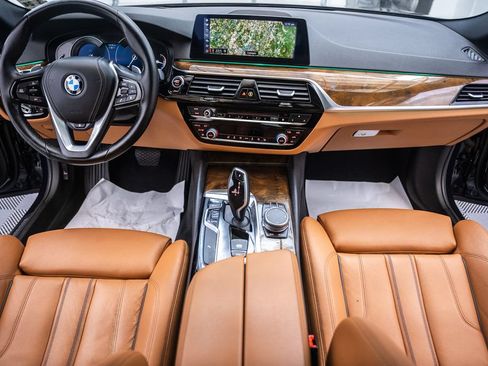 Used 2019 BMW 540i xDrive w/ Convenience Package AWD/4WD image 21