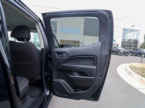 Used 2020 GMC Canyon SLE image 55