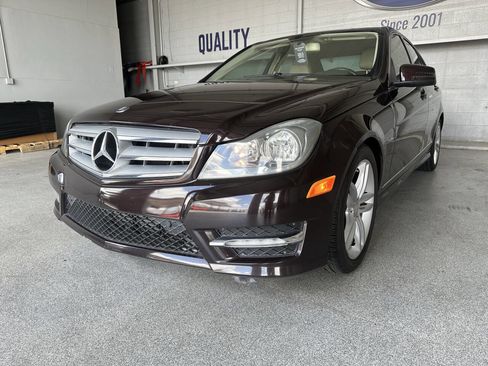 Used 2012 Mercedes-Benz C 250 Sedan image 9