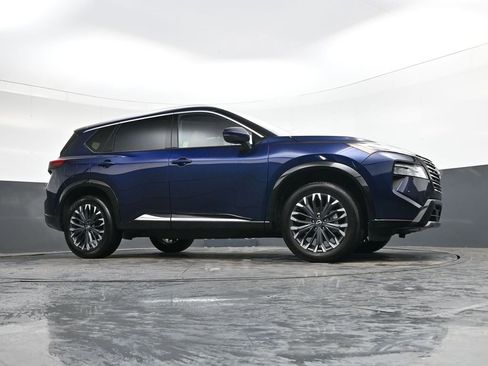 Used 2024 Nissan Rogue Platinum w/ Platinum Premium Package image 38