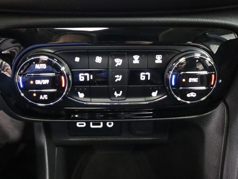 Used 2023 Buick Encore GX Essence w/ Experience Buick Package AWD/4WD image 16