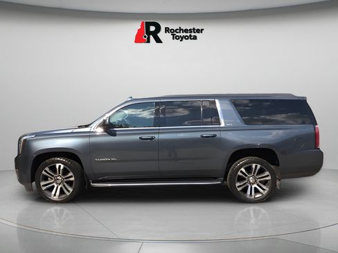 Used 2019 GMC Yukon XL SLT w/ Open Road Package AWD/4WD image 4
