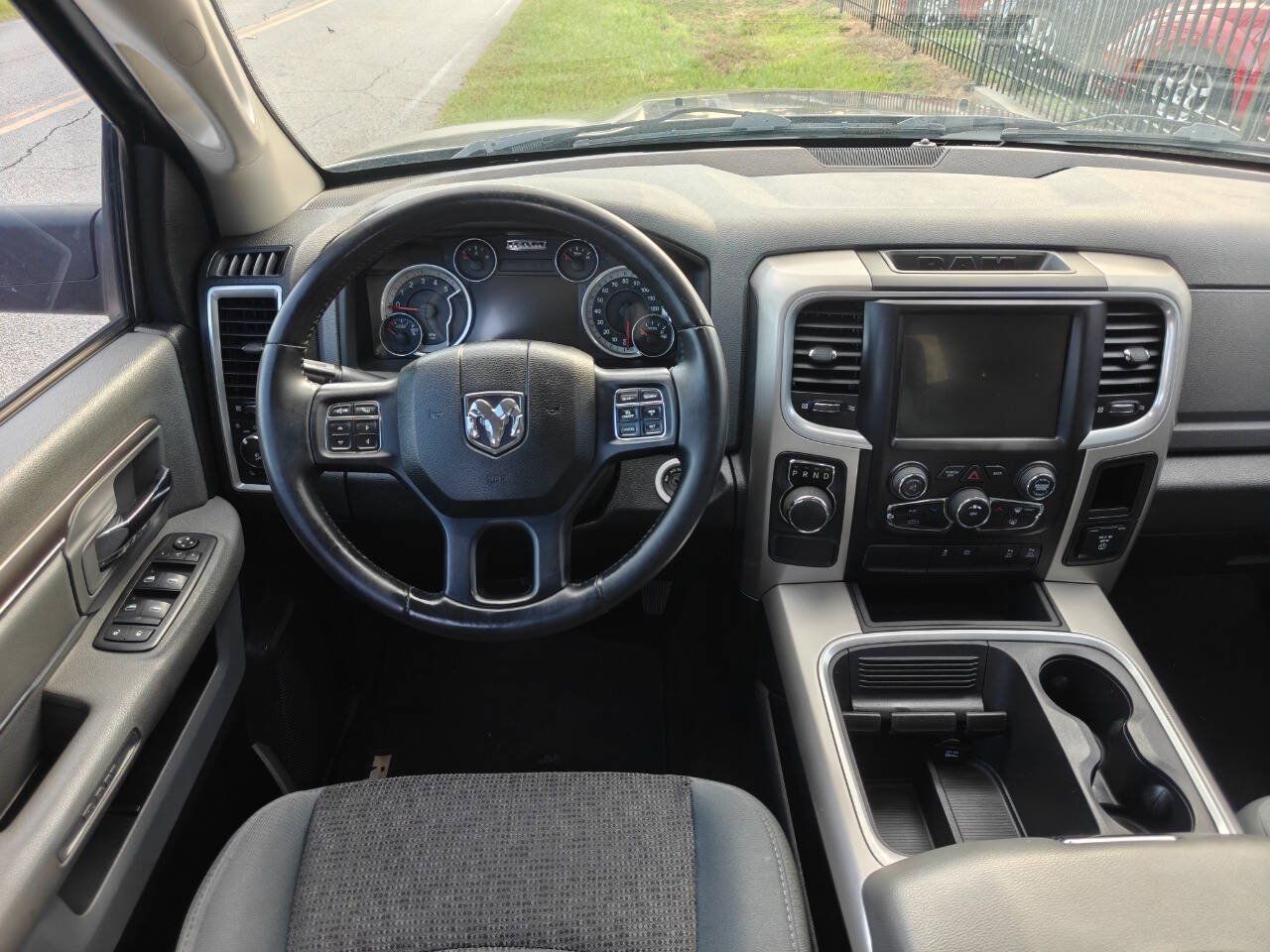 Used 2015 RAM 1500 Lone Star RWD image 24