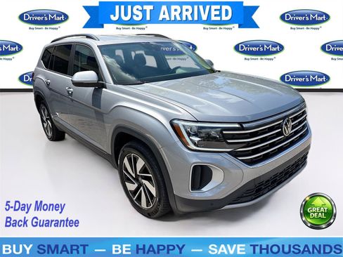 Used 2025 Volkswagen Atlas SE FWD image 1