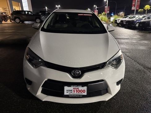 Used 2016 Toyota Corolla LE image 2
