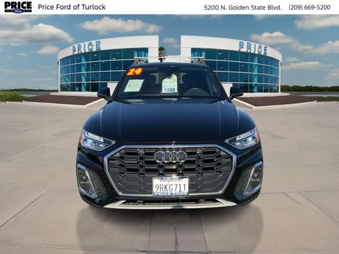 Used 2024 Audi Q5 2.0T Premium w/ Convenience Package image 2