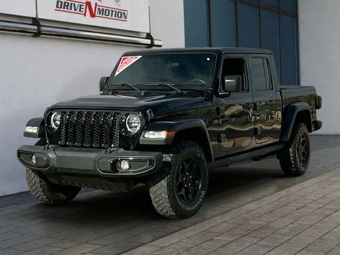 Used 2021 Jeep Gladiator Sport image 7