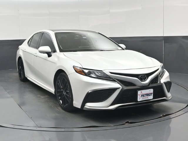 Used 2024 Toyota Camry XSE w/ Navigation Package FWD image 1