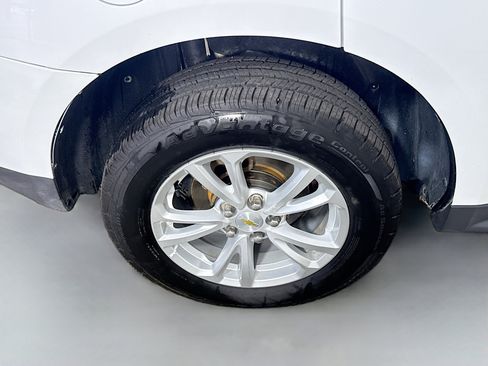 Used 2017 Chevrolet Equinox LT w/ Convenience Package image 32