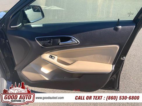 Used 2015 Mercedes-Benz GLA 250 4MATIC image 12