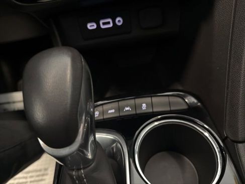 Used 2023 Buick Encore GX Essence w/ Experience Buick Package AWD/4WD image 27