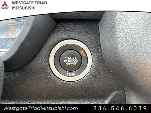 Used 2025 RAM 2500 Laramie AWD/4WD image 14