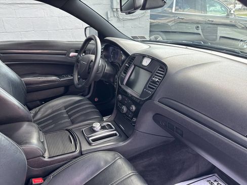Used 2016 Chrysler 300 S image 27