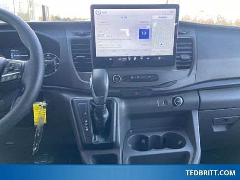 Used 2022 Ford Transit 350 XLT image 22
