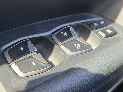 Used 2017 Hyundai Santa Fe Sport FWD image 27