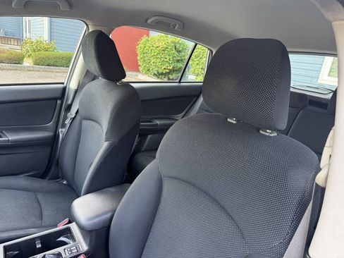 Used 2014 Subaru Impreza 2.0i Premium w/ All-Weather Package w/CVT AWD/4WD image 15